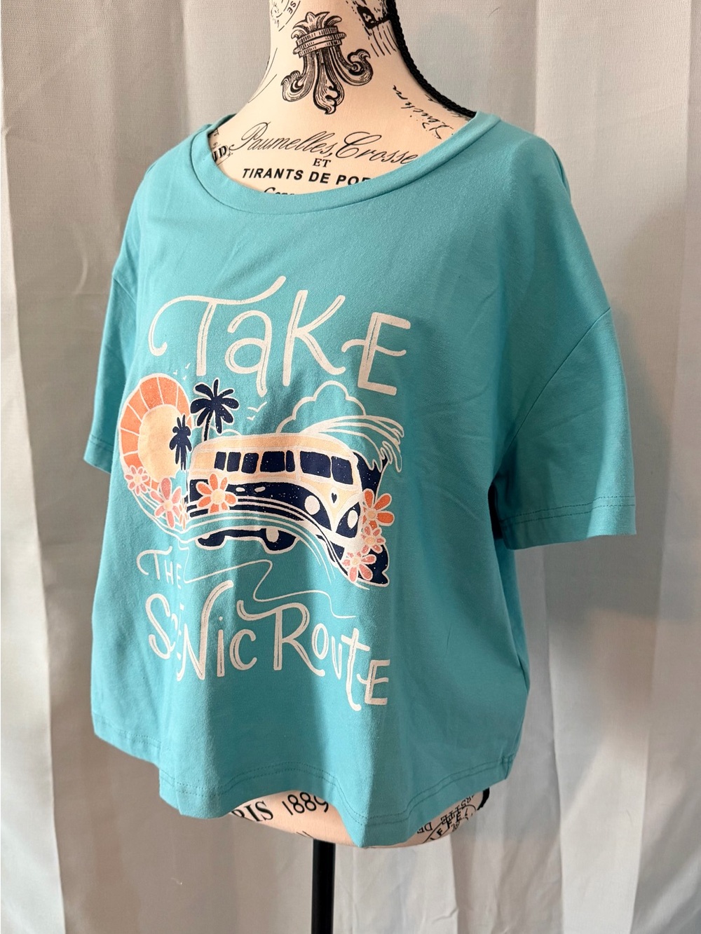 Lularoe Graphic Boxy-T